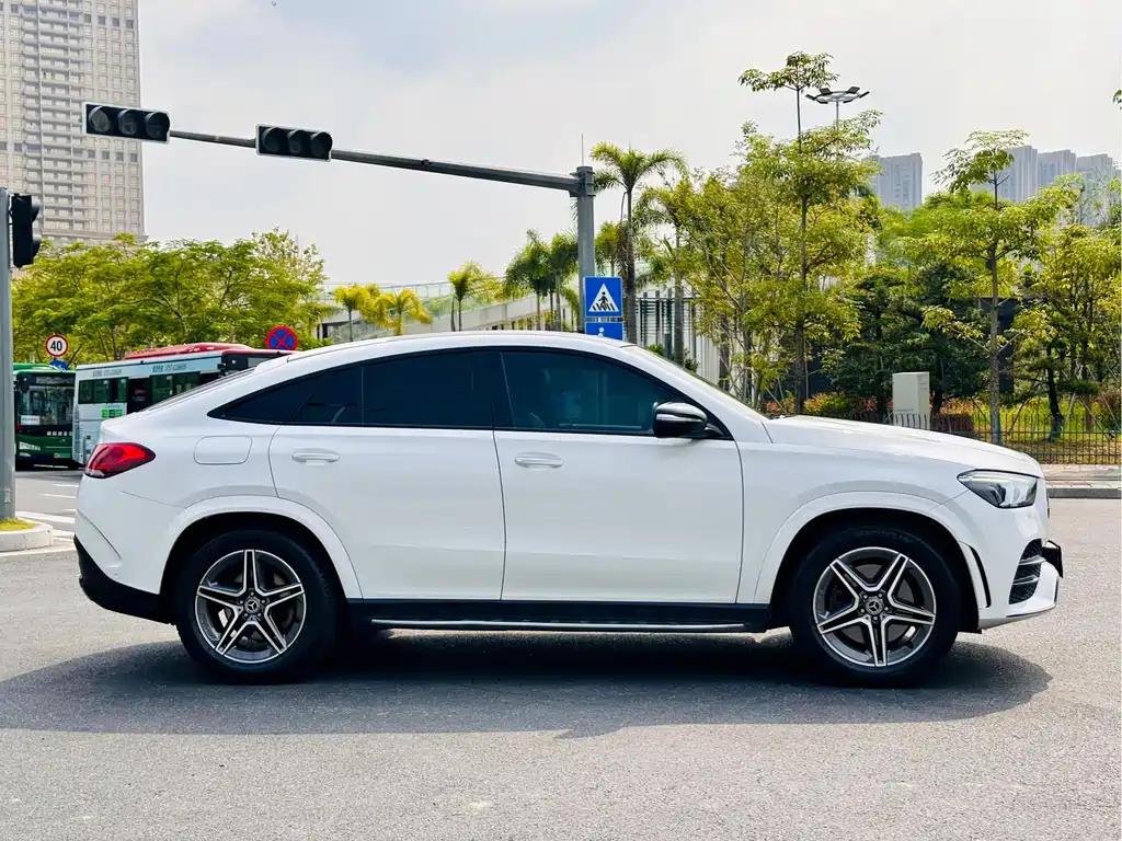 Mercedes-Benz GLE Coupe — миниатюра 7