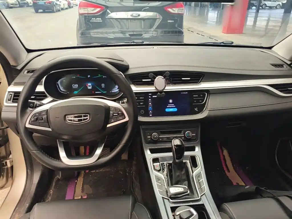 Geely Emgrand — миниатюра 10