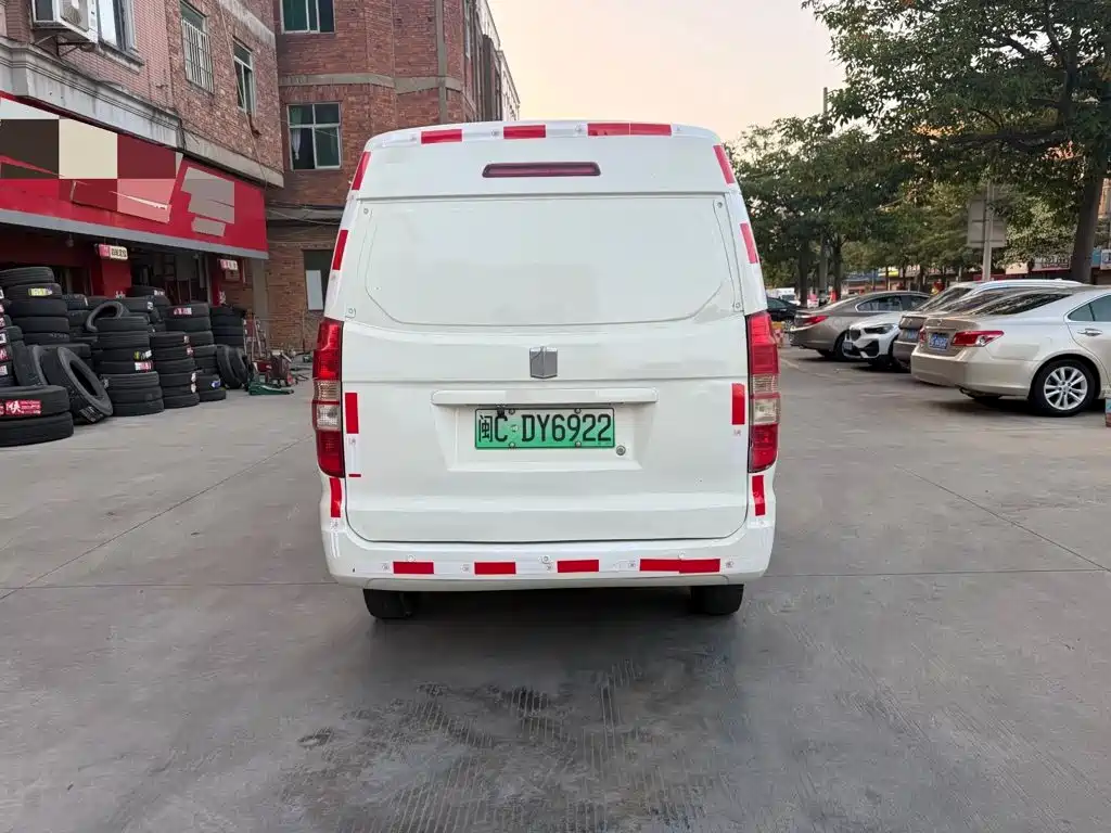 Yuan Cheng Yuan Cheng E5 — миниатюра 6