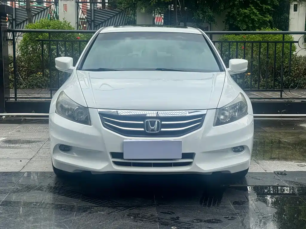 Honda Accord — миниатюра 2