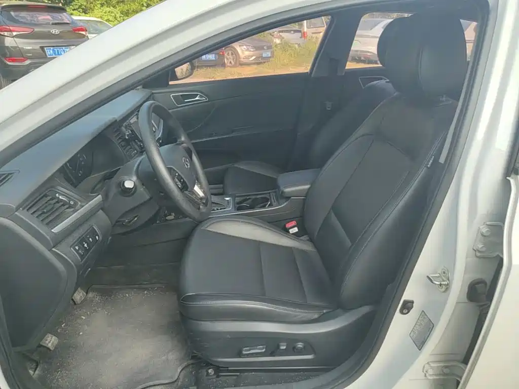 Hyundai Mistra — миниатюра 15