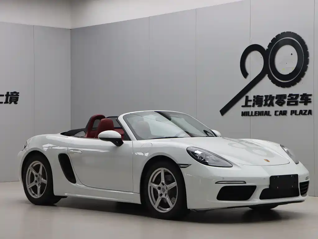 Купить Porsche 718