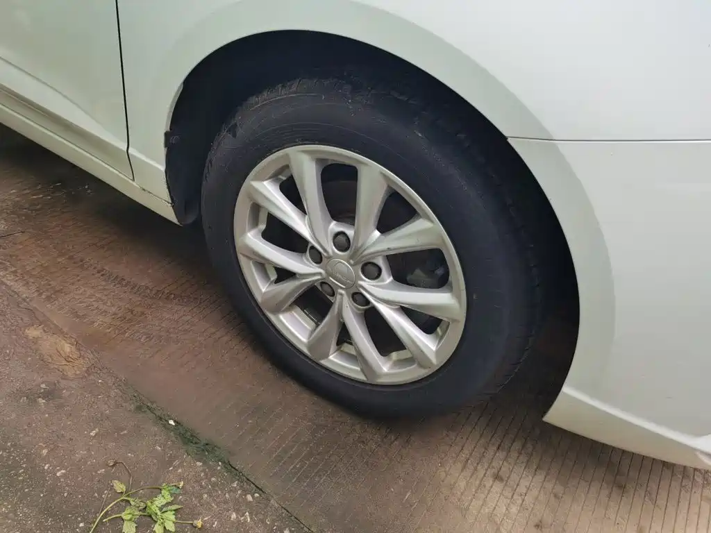 Roewe i5 — миниатюра 8