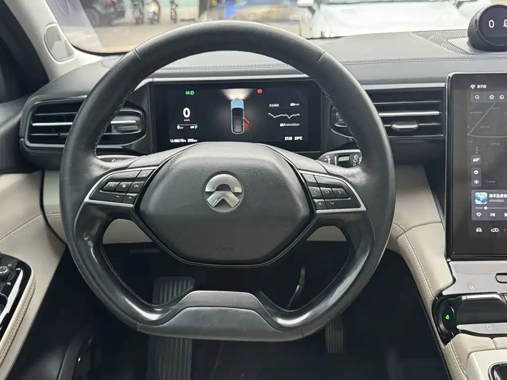 NIO ES8 — миниатюра 10
