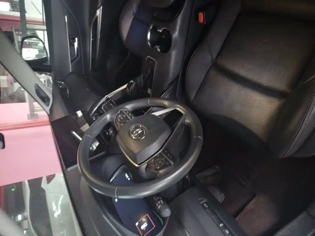 Toyota Venza — миниатюра 14