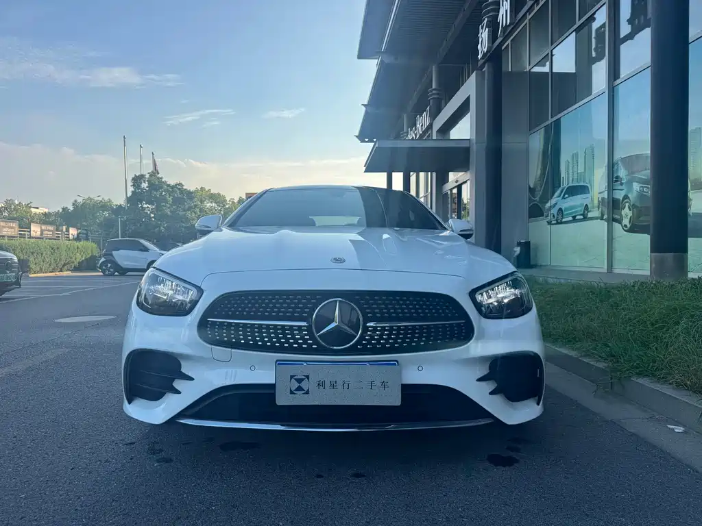 Mercedes-Benz E-Class (Import) — миниатюра 2