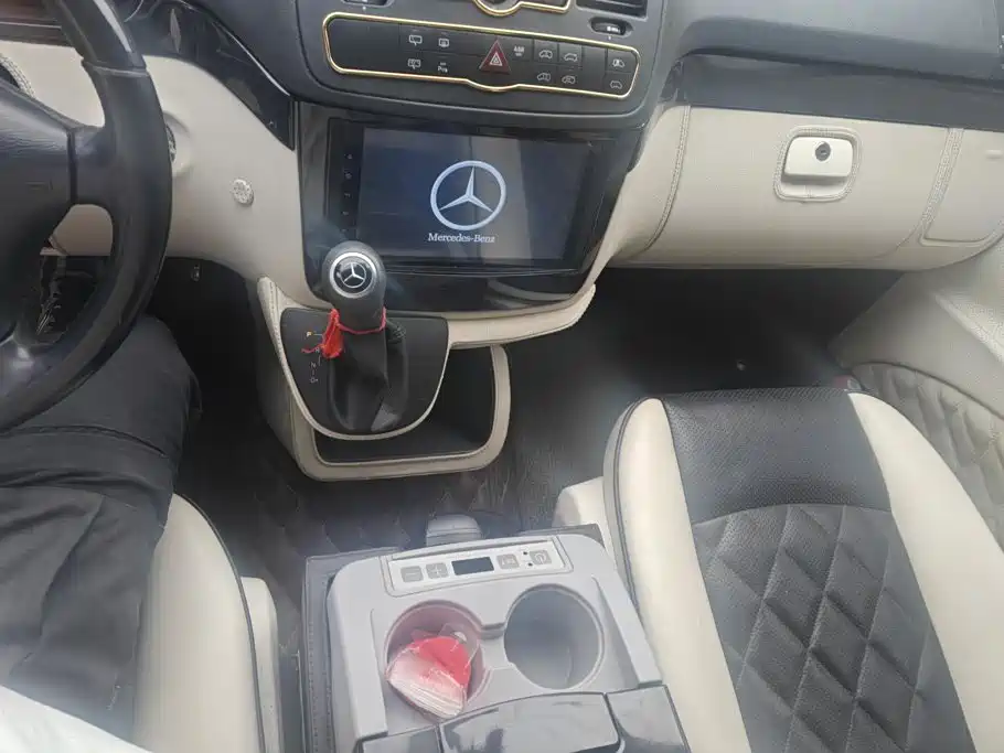Mercedes-Benz Vito — миниатюра 16