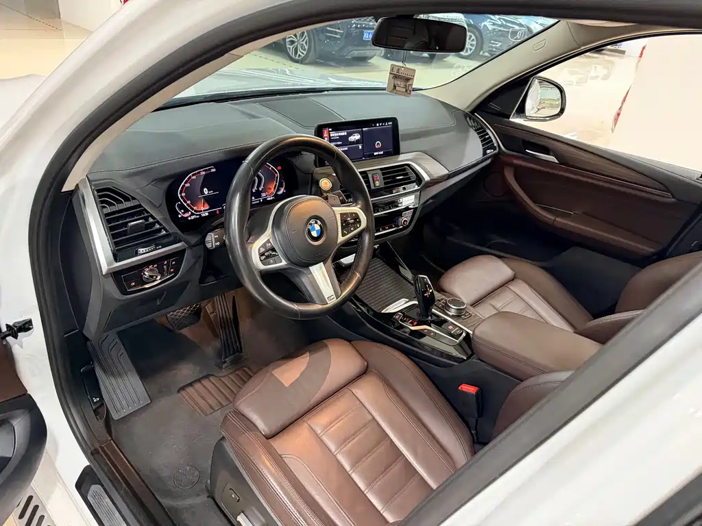 BMW X3 — миниатюра 8