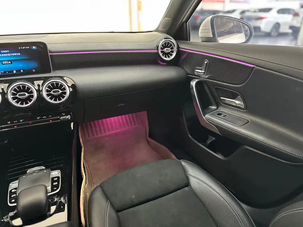 MERCEDES-BENZ A CLASS