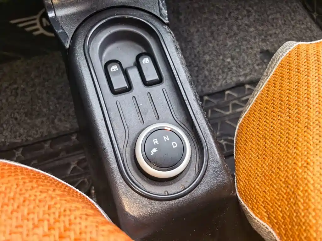 Wuling MINIEV — миниатюра 10