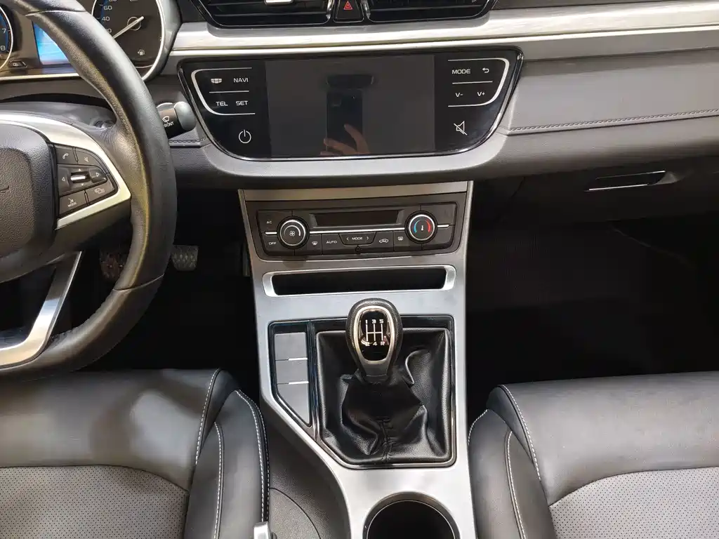 Geely Emgrand — миниатюра 8