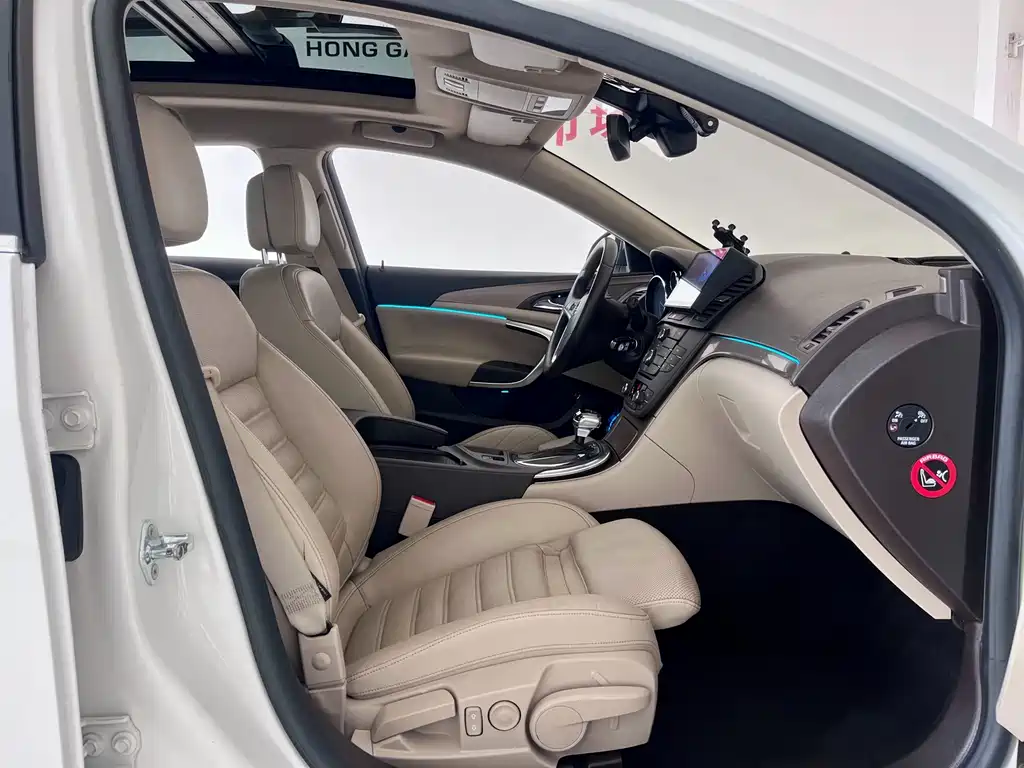 Opel Insignia — миниатюра 10