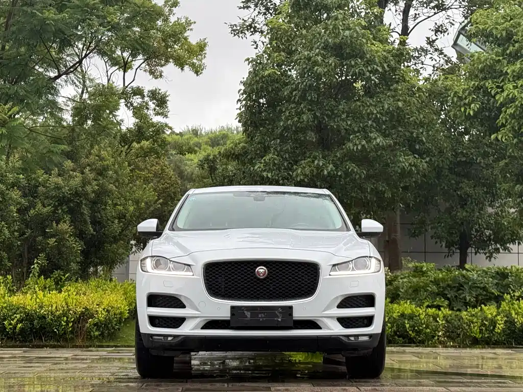 JAGUAR  F PACE