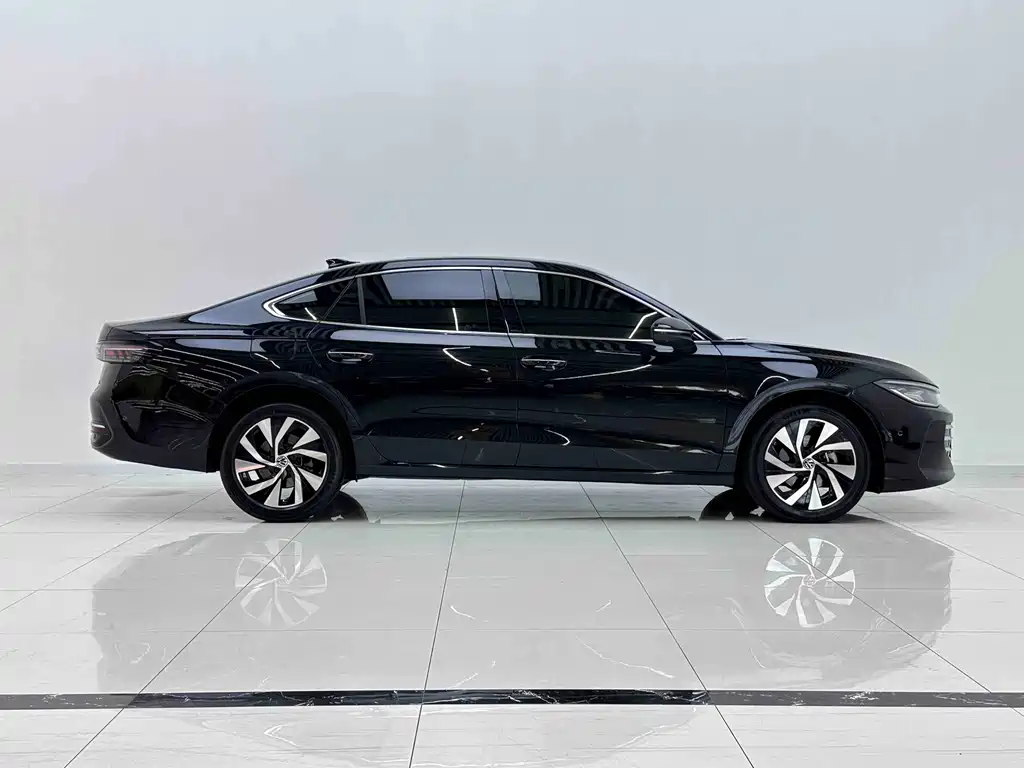 Volkswagen Passat — миниатюра 7