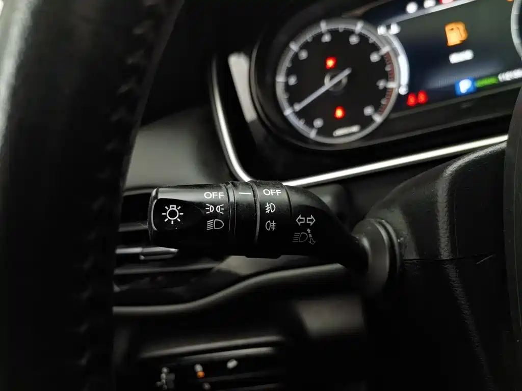 GAC Motor Trumpchi M6 — миниатюра 21