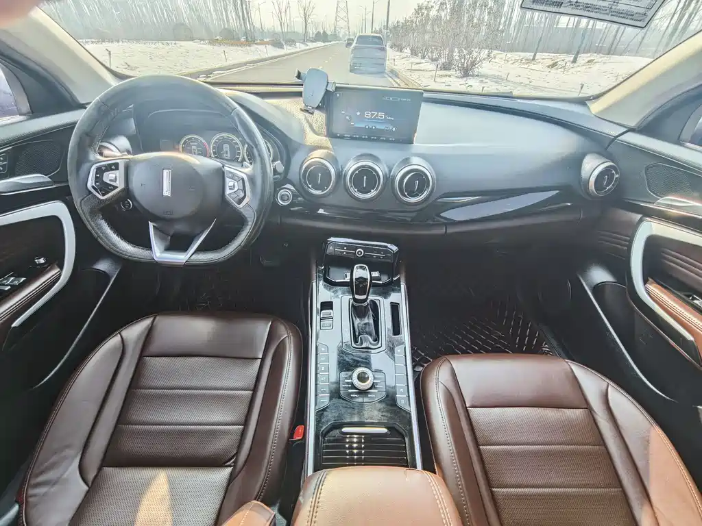 WEI PAI WEI BRAND VV7