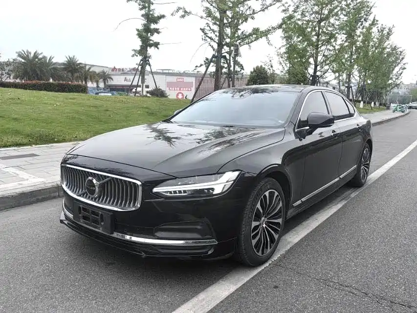 Volvo S90 2022