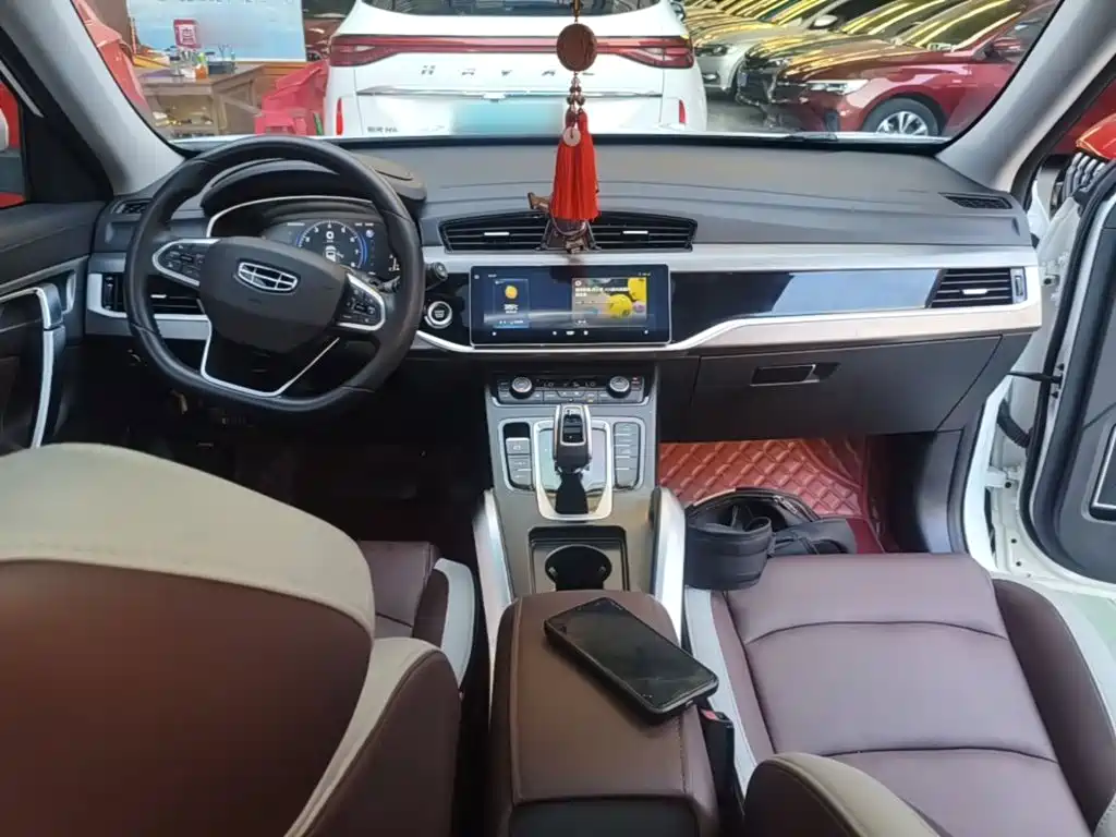 Geely Boyue — миниатюра 10