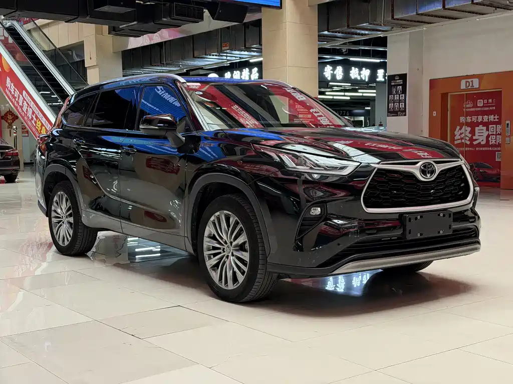 Toyota Highlander 2022 380T 7 мест