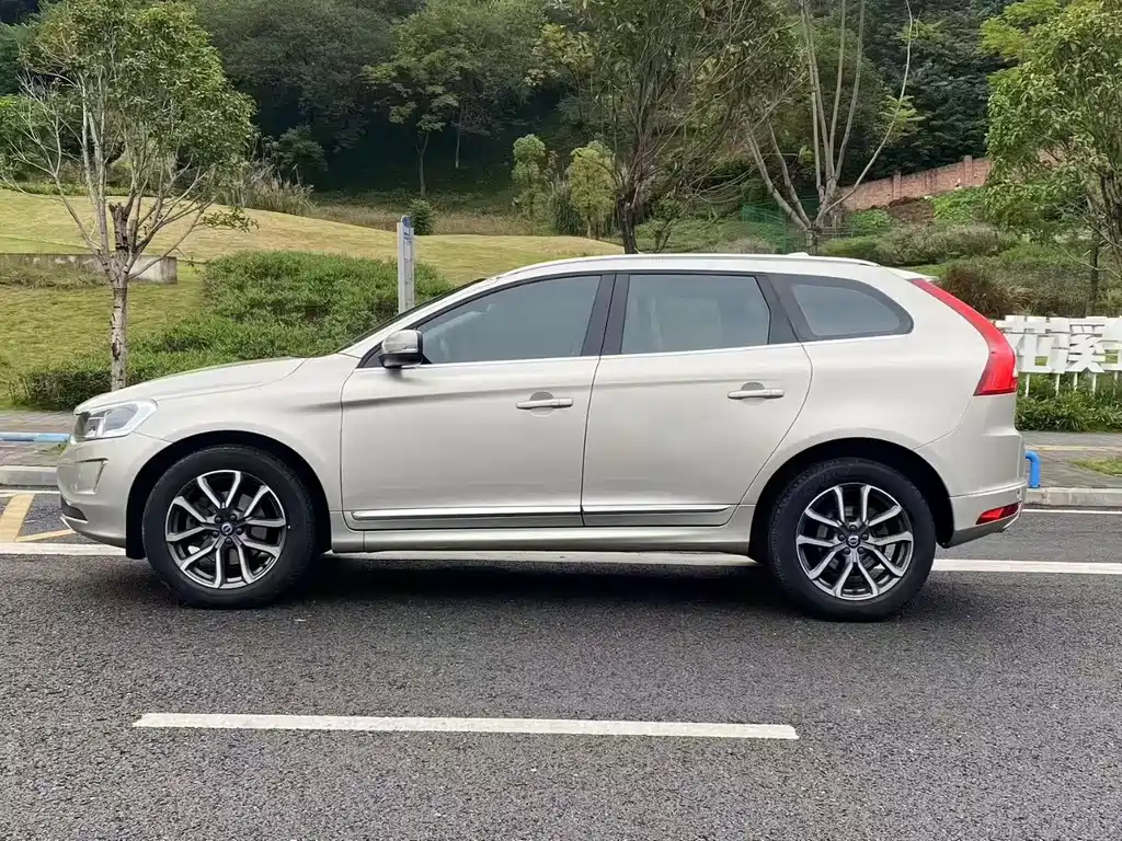Volvo XC60 — миниатюра 3