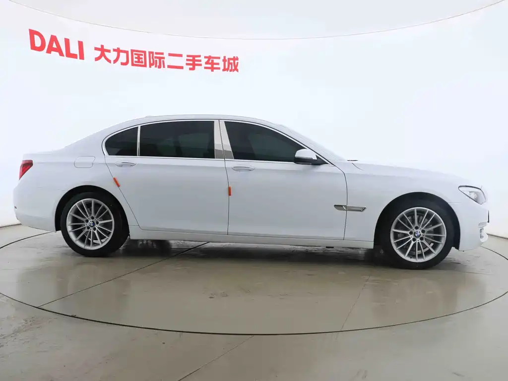 BMW 7 Series 7 2013 740Li Lead