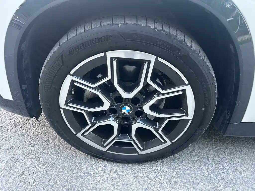 BMW iX1 — миниатюра 6