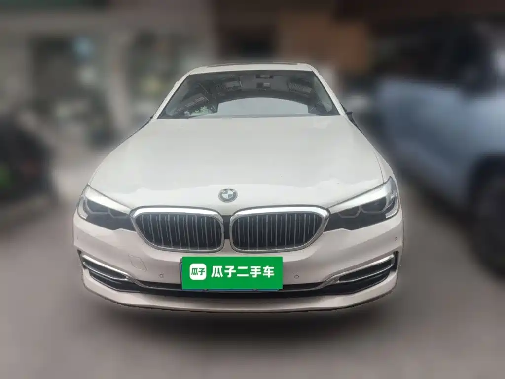 BMW 5 Series — миниатюра 23