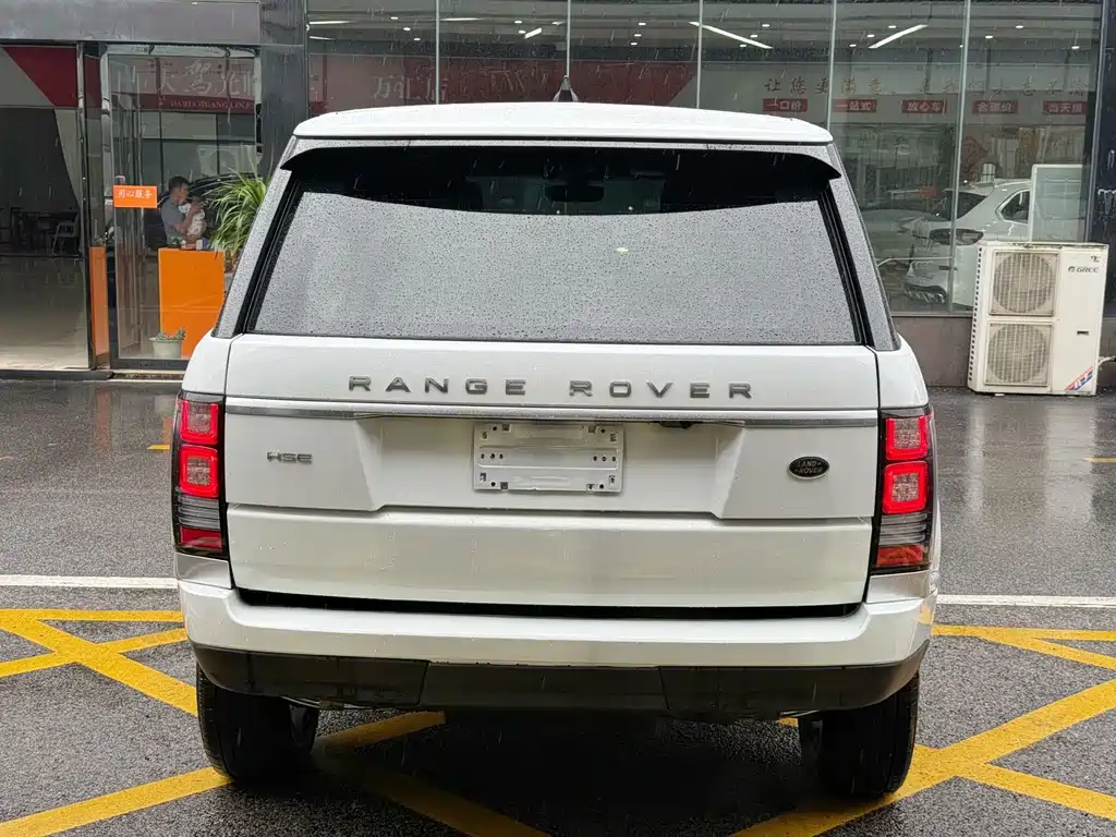 Land Rover Range Rover — миниатюра 5