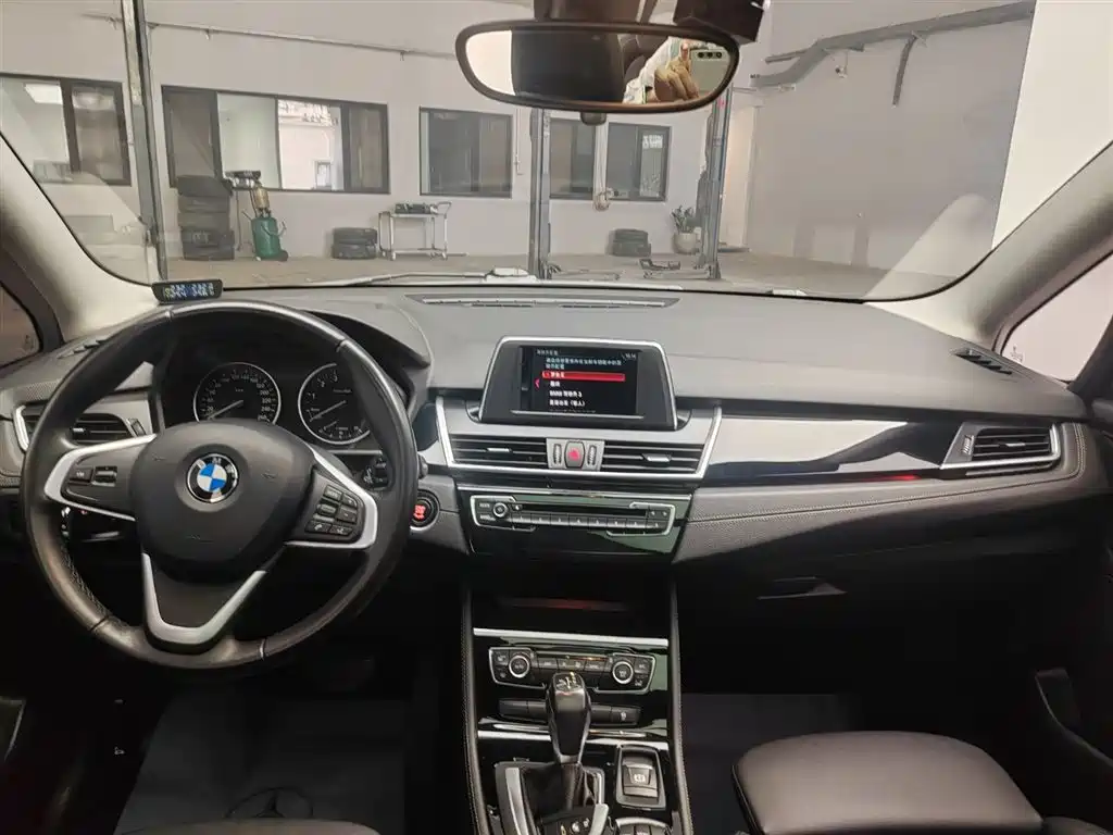 BMW 2 Series Gran Tourer — миниатюра 5