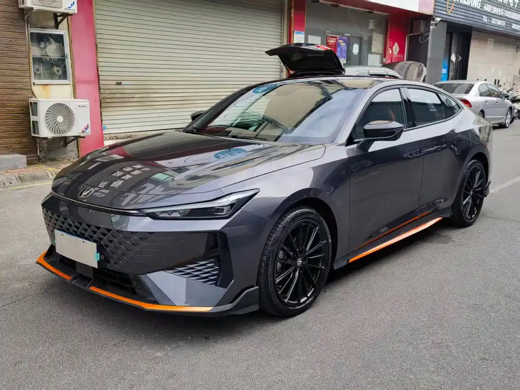 Changan UNI-V 2024
