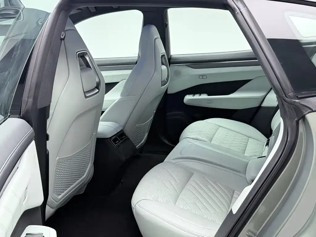 ZEEKR EXTREME KRYPTON 001