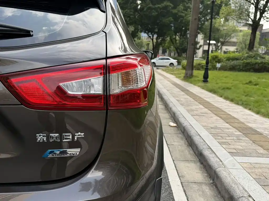 Nissan Qashqai — миниатюра 6