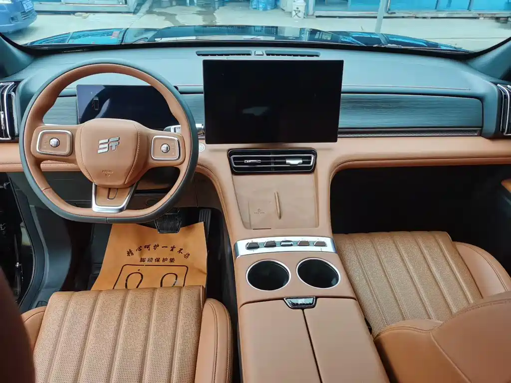 JETOUR L7 PLUS 2026 220km Luxury 7 мест