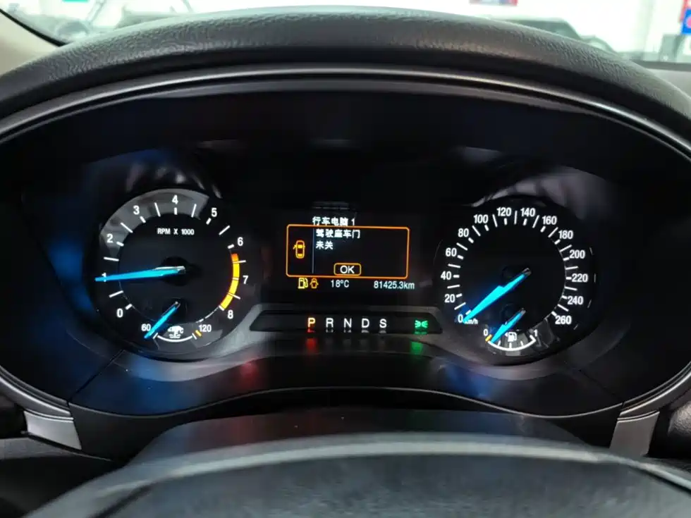 Ford Mondeo — миниатюра 12