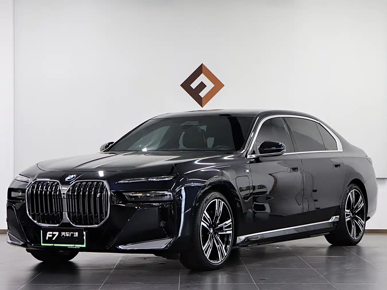 BMW i7