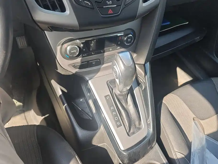 Ford Focus — миниатюра 16