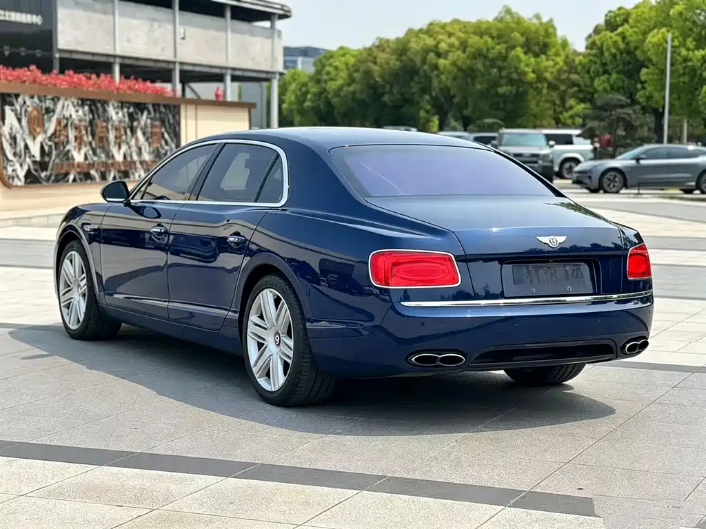 Bentley Flying Spur 2016 4.0T V8 Standard