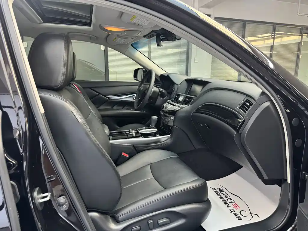 Infiniti Q70 2019 Q70L 2.0T Elite