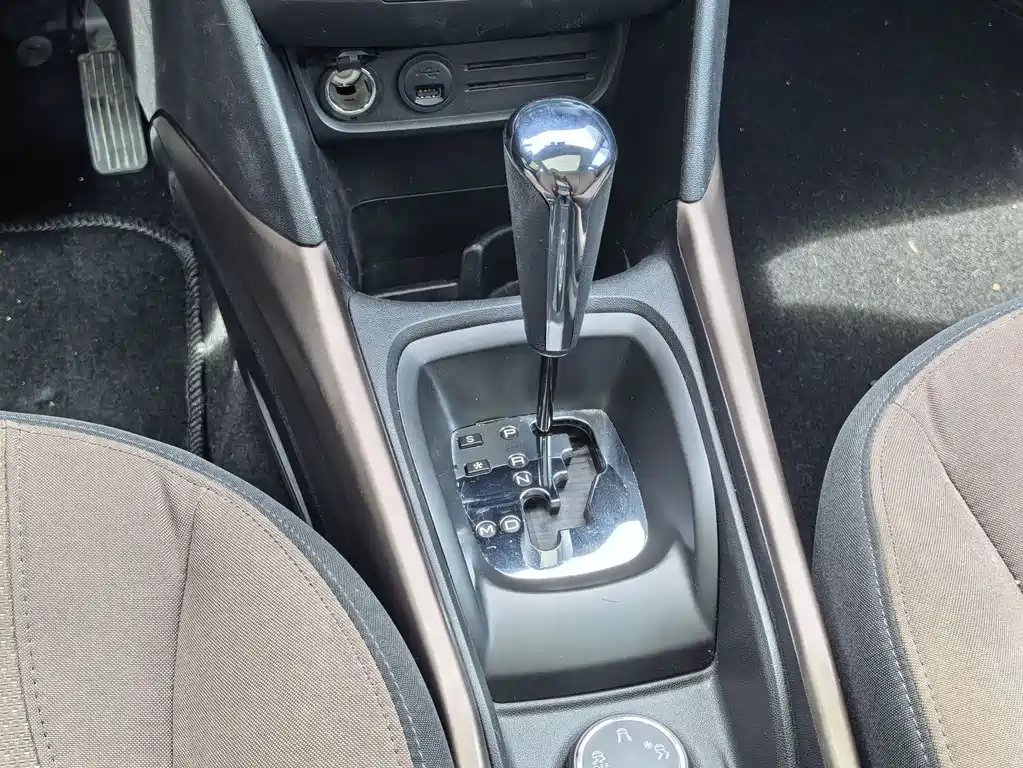 Peugeot 2008 — миниатюра 8