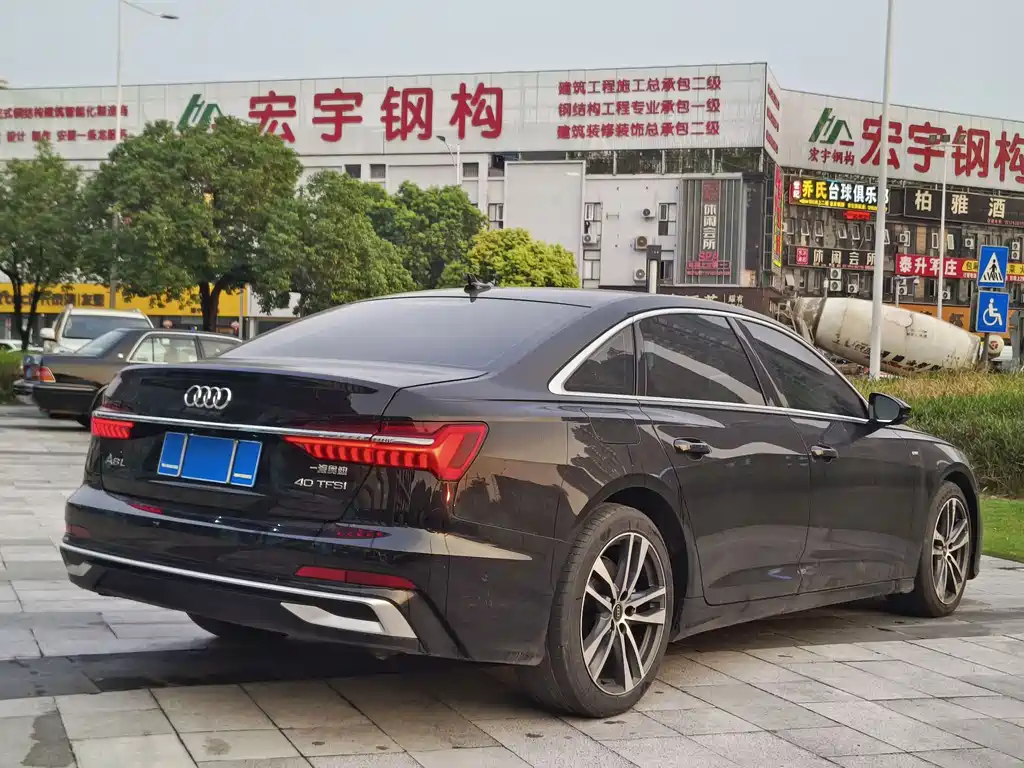 Audi A6L — миниатюра 6