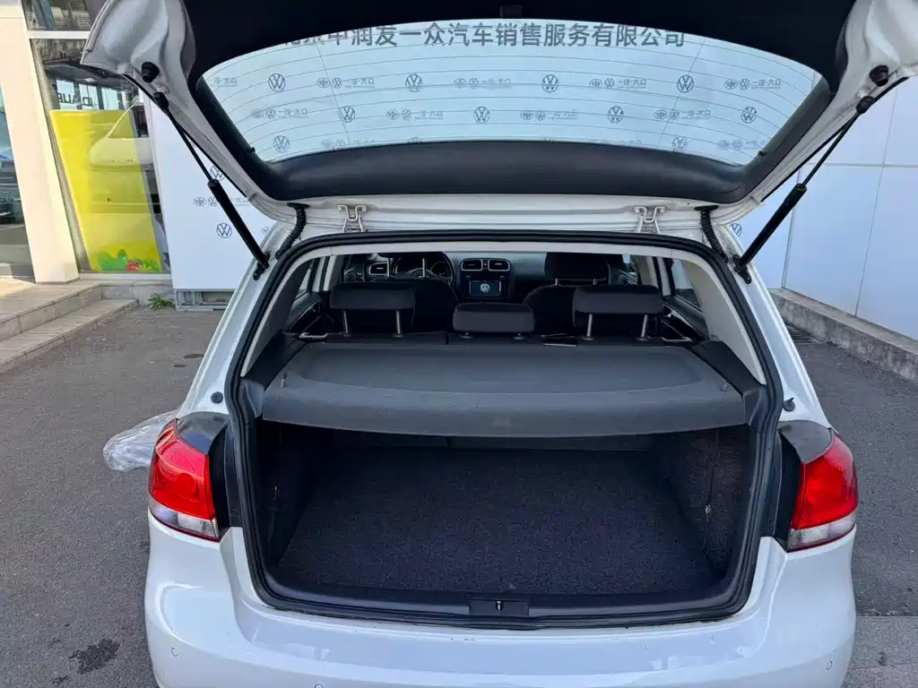 Volkswagen Golf — миниатюра 10