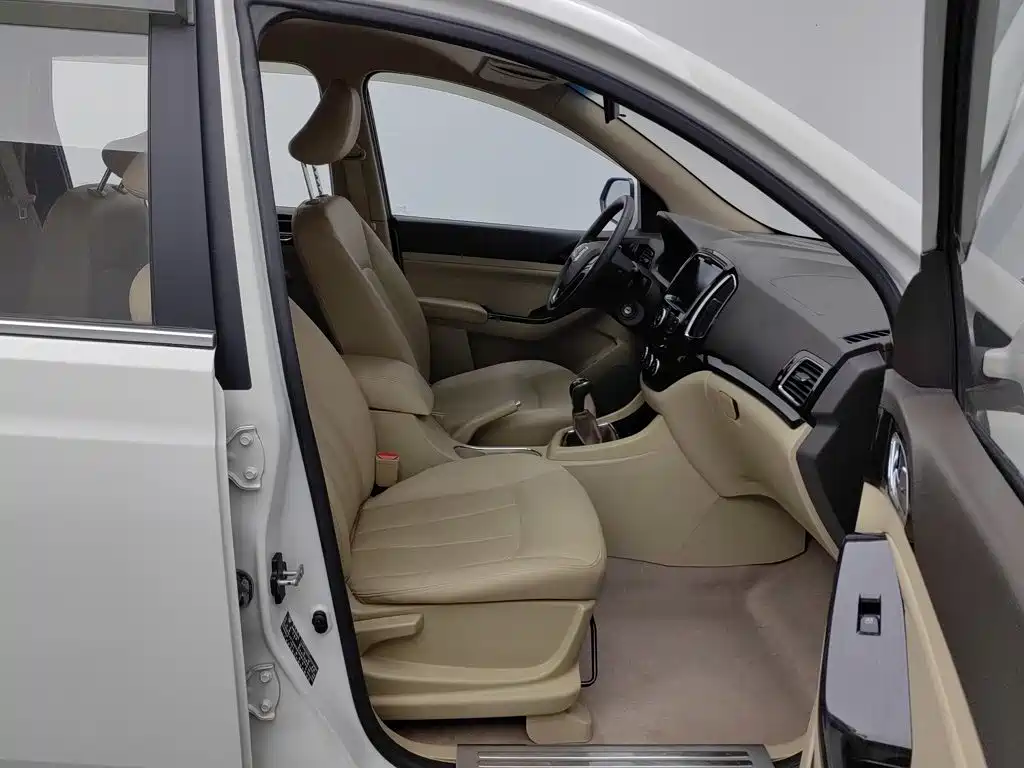 Baojun 730 — миниатюра 23