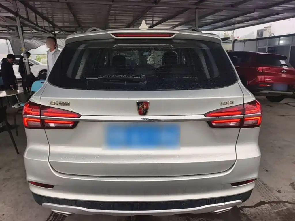 Roewe RX5 — миниатюра 6