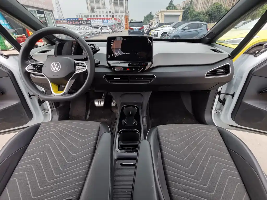 Volkswagen ID.3 — миниатюра 10