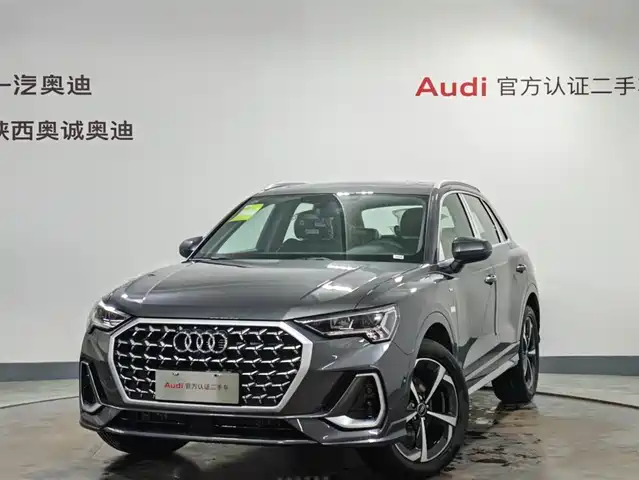 AUDI Q3 2025