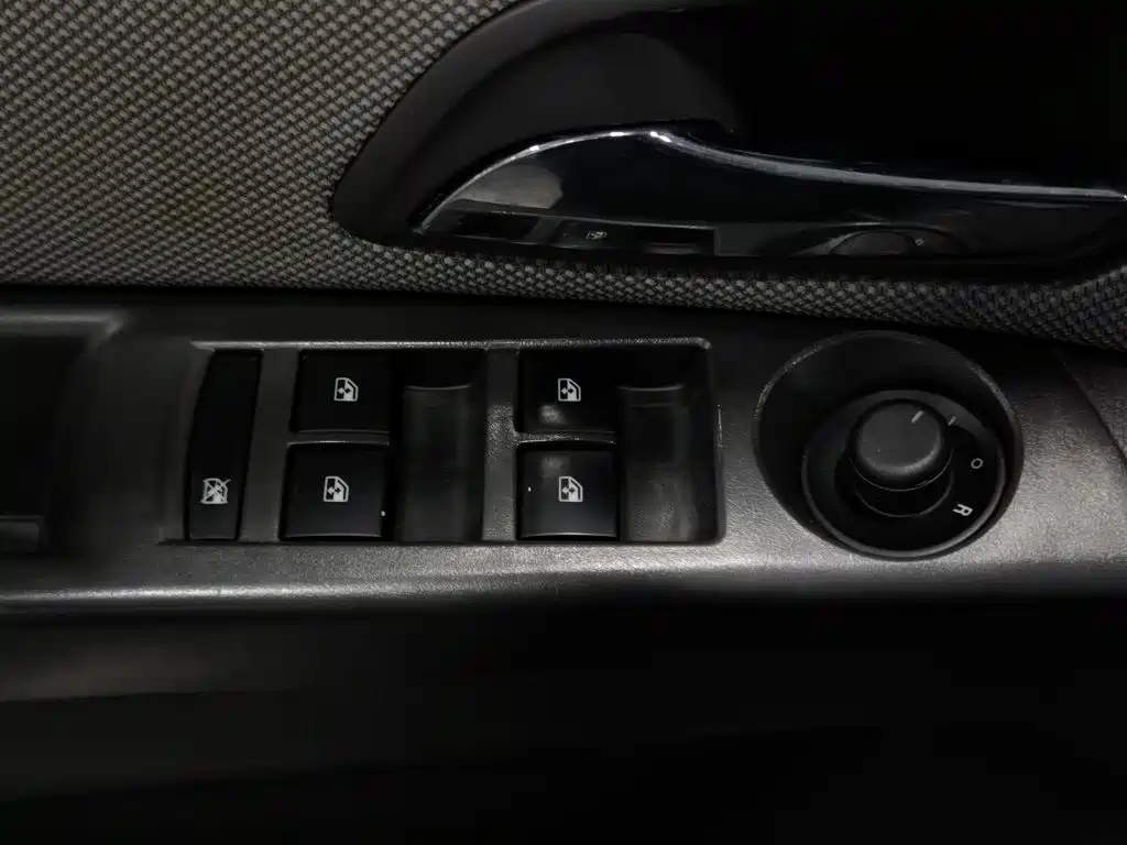 Chevrolet Cruze — миниатюра 9