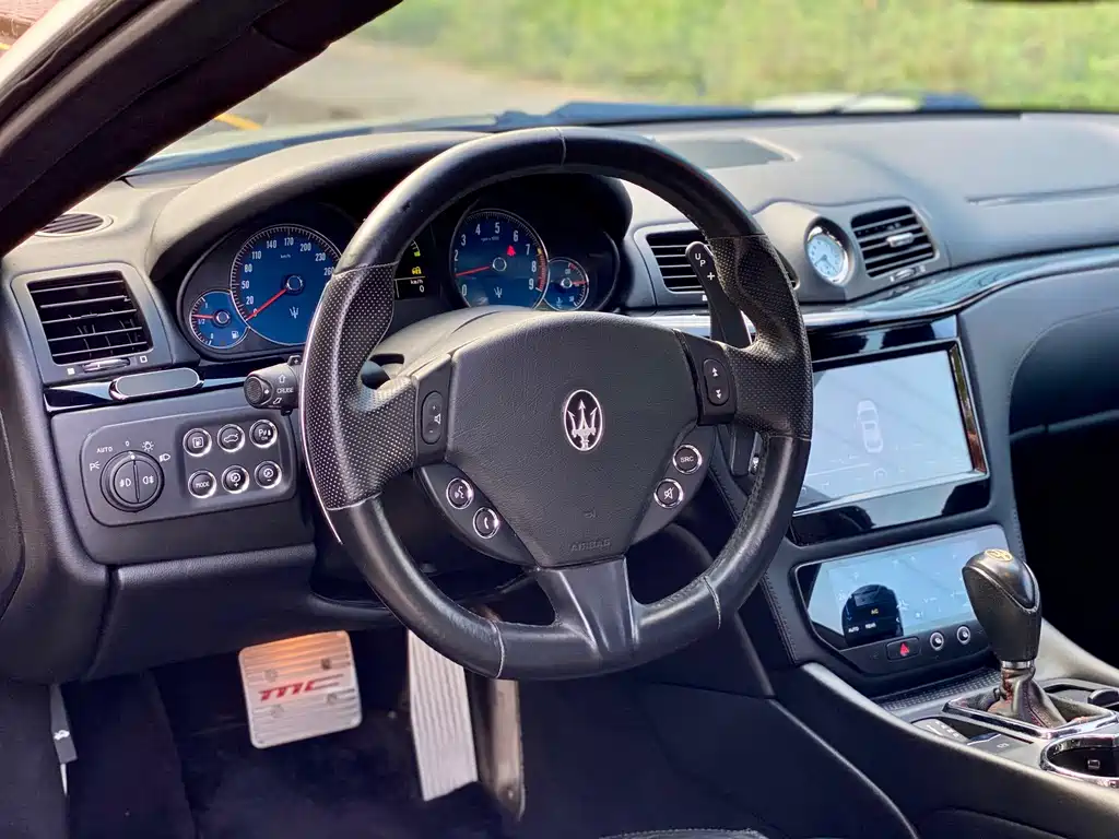 Maserati GranTurismo — миниатюра 14