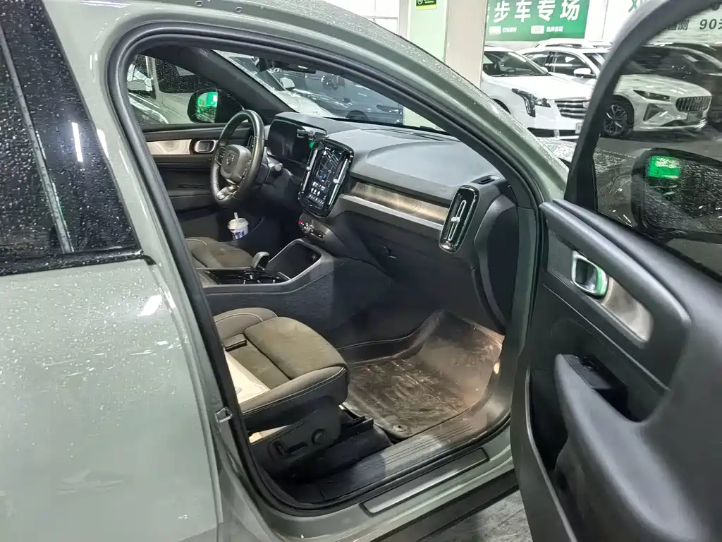 Volvo C40 — миниатюра 10
