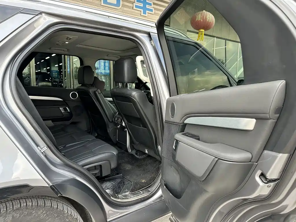 Land Rover Discovery — миниатюра 9