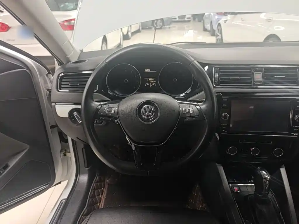 Volkswagen Sagitar — миниатюра 11